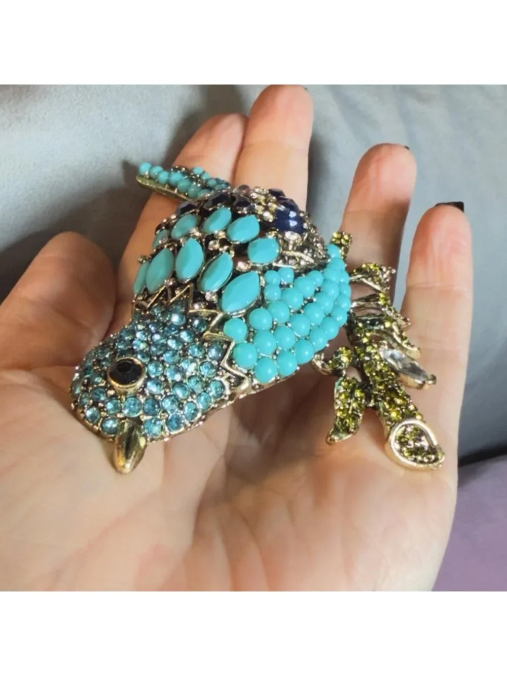 Heidi Daus Style Blue Bird Brooch with Open Metalwork 3.75" - Picture 4 of 7